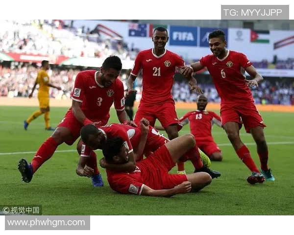 深入分析北京足球队反击战术的特点与实施效果 深入分析北京足球队反击战术的特点与实施效果