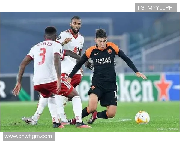 索菲亚与足球明星的实力对决谁将胜出究竟谁更厉害